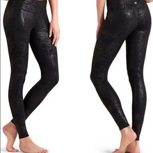 Athleta Chatarunga Tight Crackle Shine